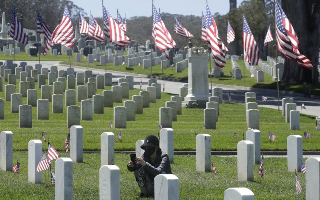 U.S. Faces Memorial Day Like No Other Under Virus Restrictions