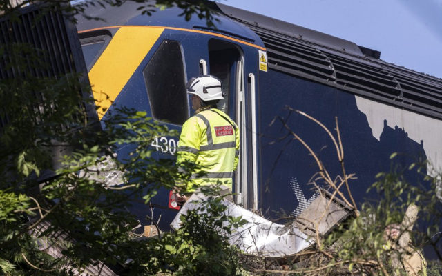 3 Dead, 6 Injured After Train Derails In Scotland