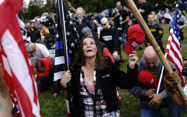 Police Make Three Arrests At Right Wing Rally In Portland