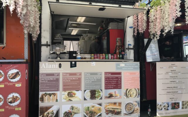 Listen: Food Carts at 4th and College