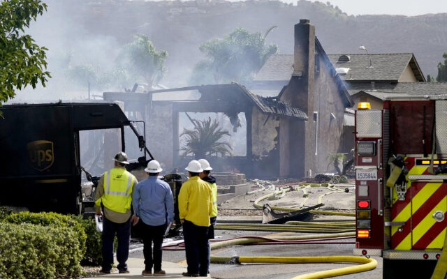 At Least 2 Dead In California Plane Crash That Burned Homes