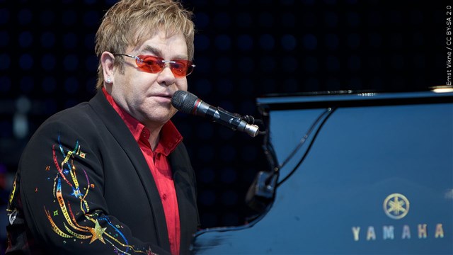 Elton John Postpones Texas Concerts After Contracting COVID-19