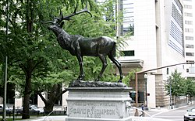 Portland’s Elk Statue To Return To Downtown Perch