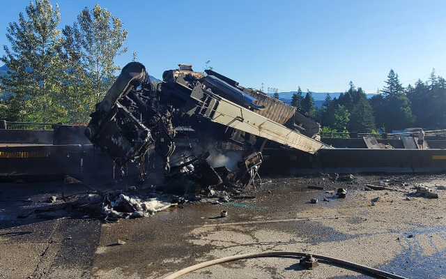 Truck Fire Shuts Down I-84 To The Gorge