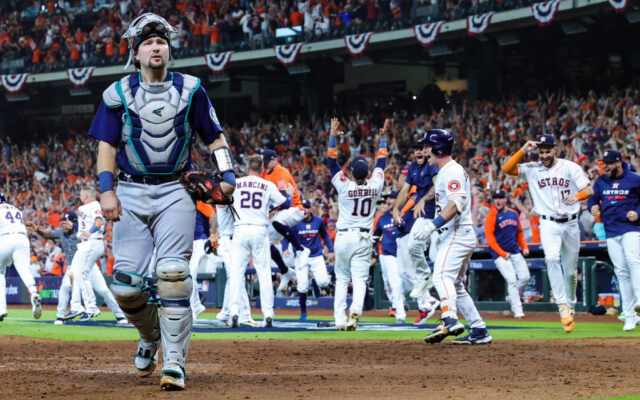 Bottom Of The 9th Home Run Leads Astros Over M’s In Game One Of ALDS