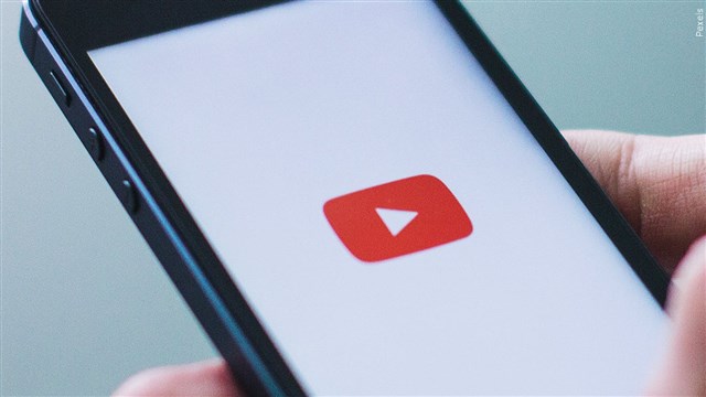 YouTube CEO Steps Down