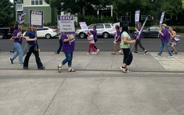 Portland Kaiser Workers Picketing for Safer Conditions