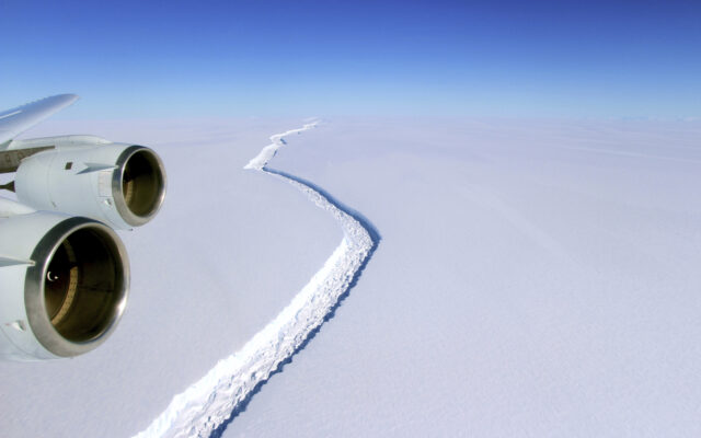 Scientists Count Huge Melts In Many Protective Antarctic Ice Shelves, Trillions Of Tons Of Ice Lost